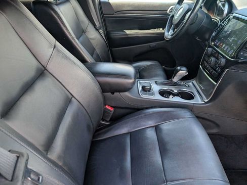 Used 2019 Jeep Grand Cherokee Limited w/ Trailer Tow Group IV AWD/4WD image 32
