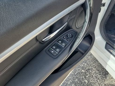 Used 2016 BMW 330e RWD image 14