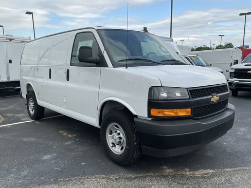 New 2025 Chevrolet Express 2500 w/ Driver Convenience Package RWD image 2