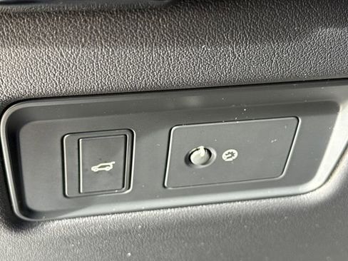 Used 2021 Land Rover Range Rover Westminster Edition image 23