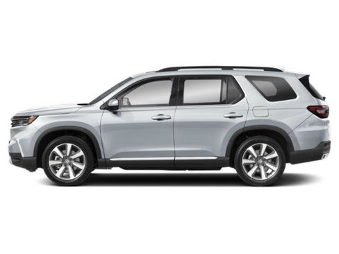 Used 2025 Honda Pilot Touring image 3