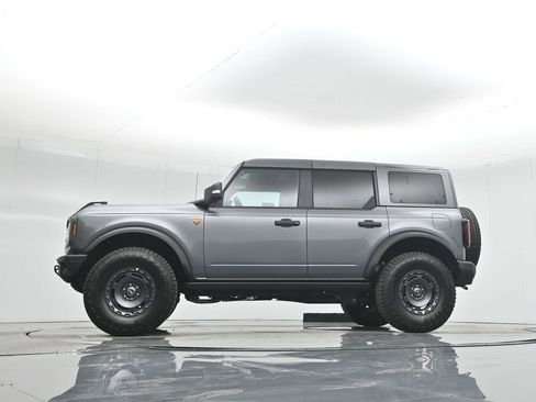 New 2025 Ford Bronco Badlands image 49