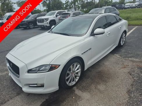 Used 2016 Jaguar XJ R-Sport RWD image 1