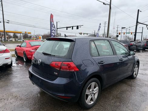 Used 2017 Volkswagen Golf Wolfsburg Edition image 6