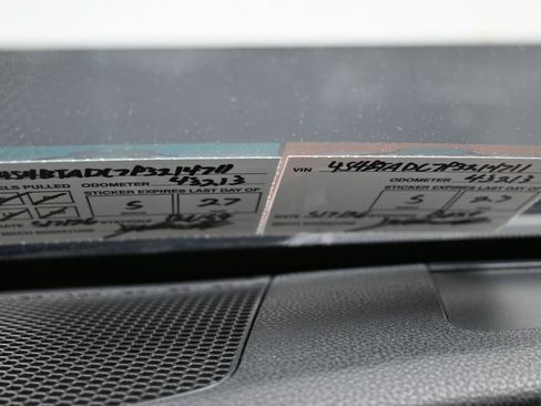 Used 2023 Subaru Outback Premium AWD/4WD image 9