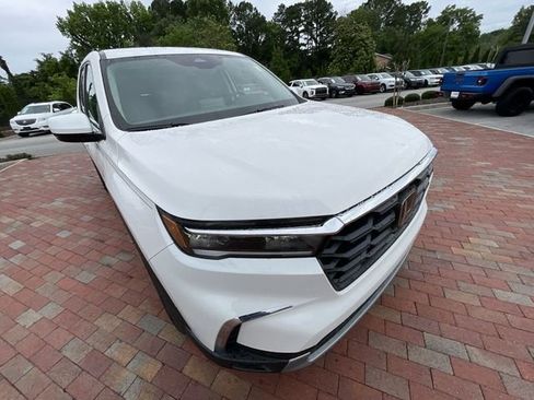 Used 2025 Honda Pilot EX-L image 4