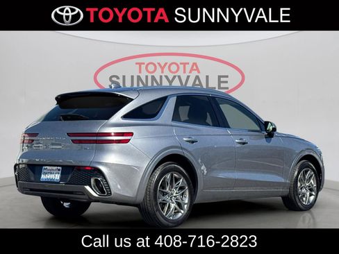 Used 2024 Genesis GV70 2.5T Advanced w/ Advanced Package image 3