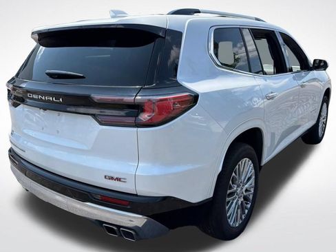 Used 2024 GMC Acadia Denali AWD/4WD image 7