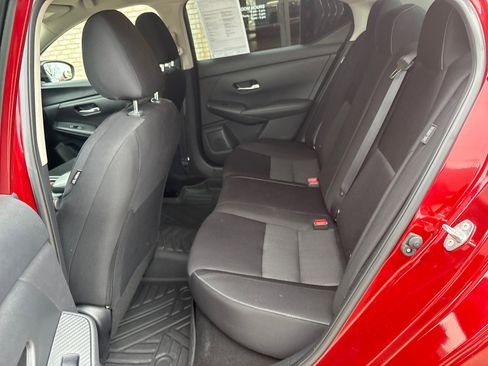 Used 2023 Nissan Sentra SV image 4