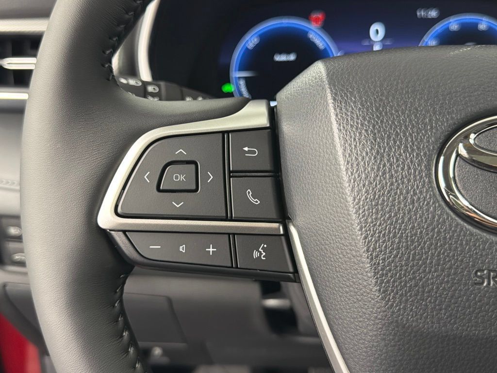 New 2026 Toyota Highlander Platinum AWD/4WD image 23