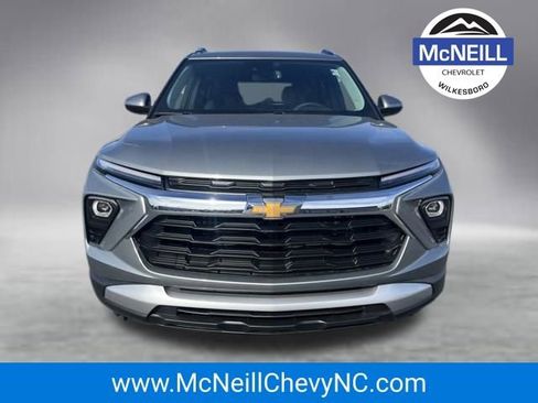 New 2026 Chevrolet TrailBlazer LT w/ Convenience Package FWD image 2