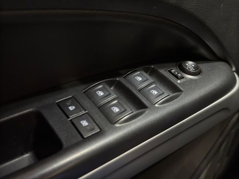 Used 2022 Chevrolet Colorado ZR2 image 32