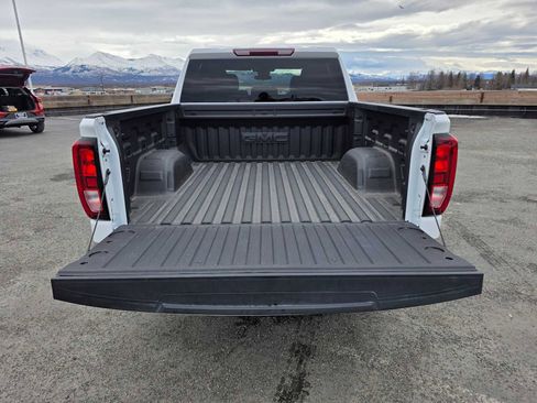 New 2026 GMC Sierra 1500 SLE AWD/4WD image 14