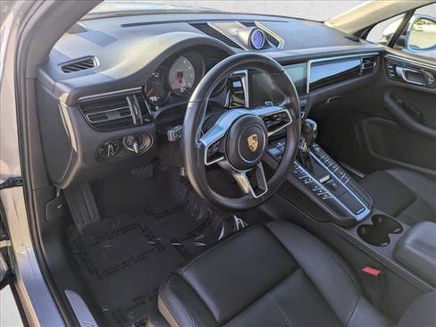 Used 2019 Porsche Macan S image 10