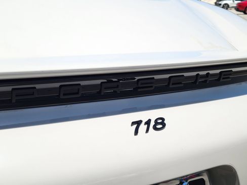 Used 2025 Porsche 718 Cayman RWD image 31