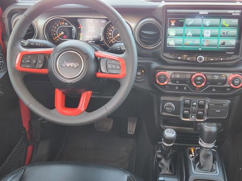 Used 2023 Jeep Gladiator Sport image 27