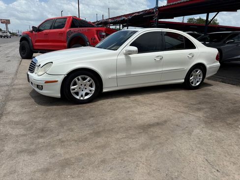 Used 2007 Mercedes-Benz E 320 BlueTEC Sedan w/ Premium Pkg 1 image 3