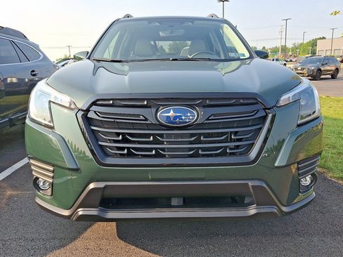 Certified 2024 Subaru Forester Limited AWD/4WD image 3