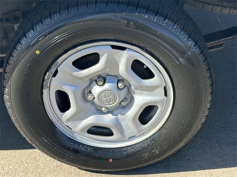 Used 2010 Toyota Tacoma 2WD Regular Cab image 8