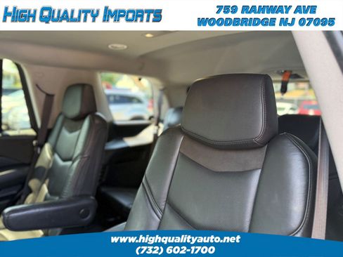 Used 2018 Cadillac Escalade Luxury AWD/4WD image 50