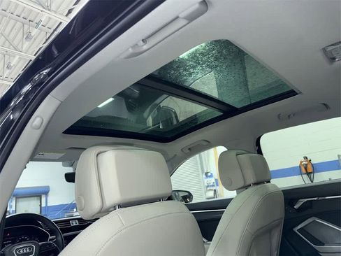 Used 2024 Audi Q3 2.0T Premium image 24