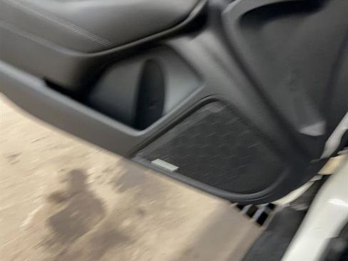 Used 2022 Subaru Outback Limited image 11