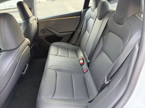 Used 2025 Tesla Model 3 Long Range RWD image 26