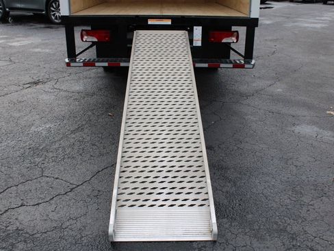 Used 2023 Mercedes-Benz Sprinter 4500 image 46