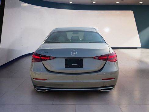 Used 2022 Mercedes-Benz C 300 Sedan image 4