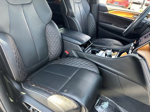 Used 2023 Jeep Grand Cherokee Summit AWD/4WD image 9