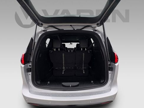 New 2026 Chrysler Voyager LX image 23
