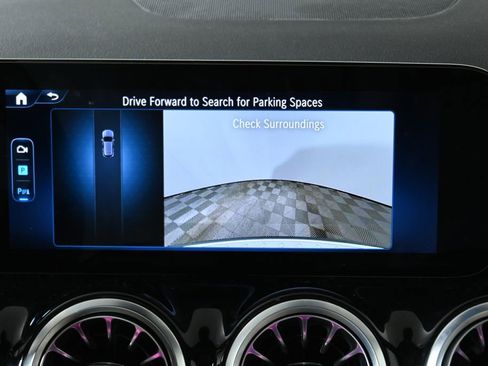 Used 2026 Mercedes-Benz GLA 250 4MATIC image 21