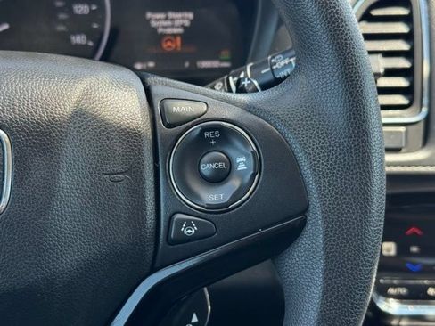 Used 2022 Honda HR-V EX image 11