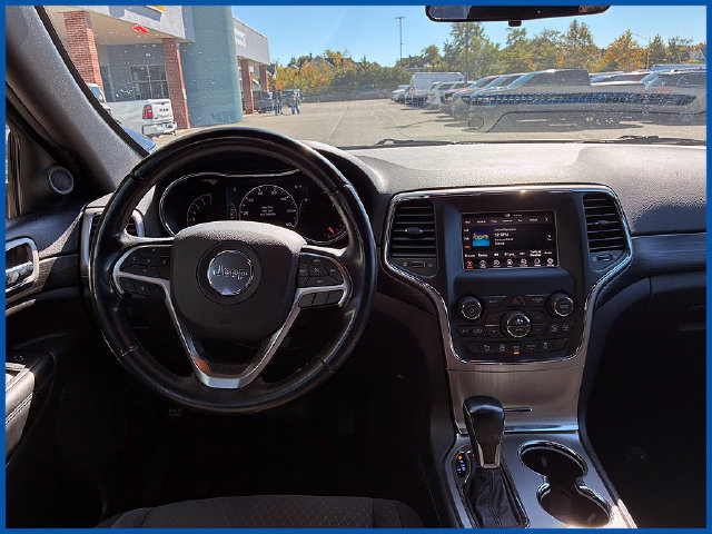 Certified 2021 Jeep Grand Cherokee Laredo AWD/4WD image 11