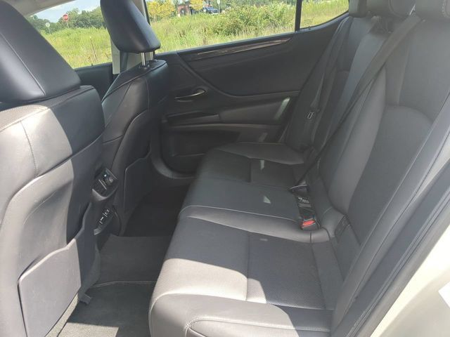 Used 2019 Lexus ES 350 w/ Accessory Package 2 FWD image 12