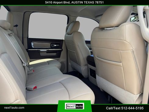 Used 2018 RAM 1500 Laramie w/ Convenience Group AWD/4WD image 30