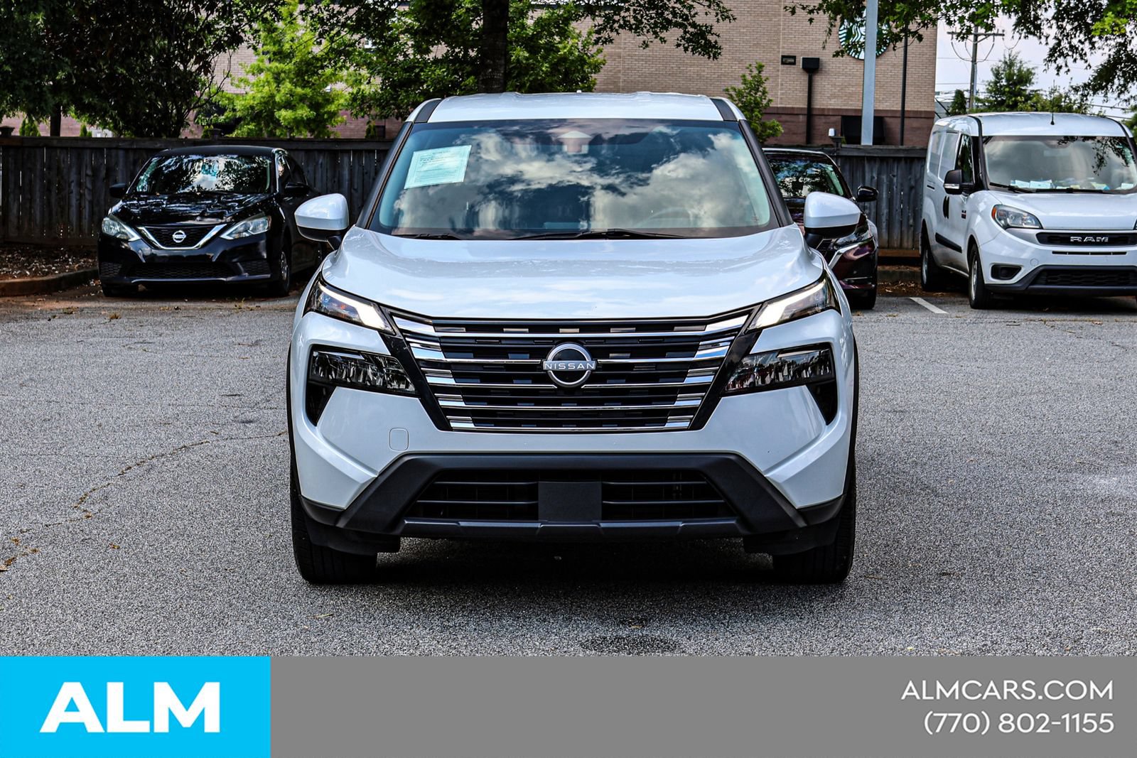 Used 2024 Nissan Rogue SV FWD image 11