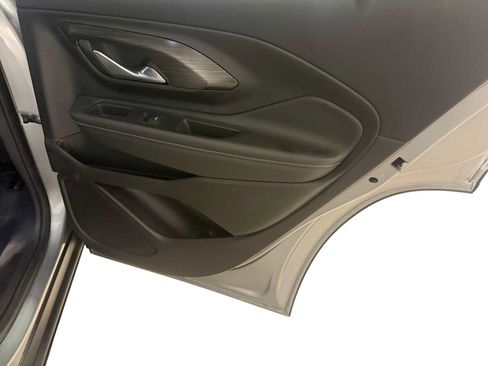 Used 2024 GMC Terrain SLE FWD image 26