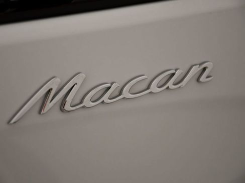 Certified 2025 Porsche Macan Turbo AWD/4WD image 11