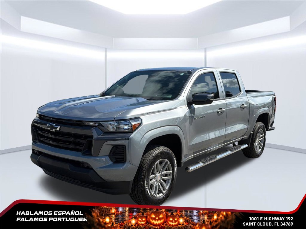 Used 2026 Chevrolet Colorado LT RWD image 2