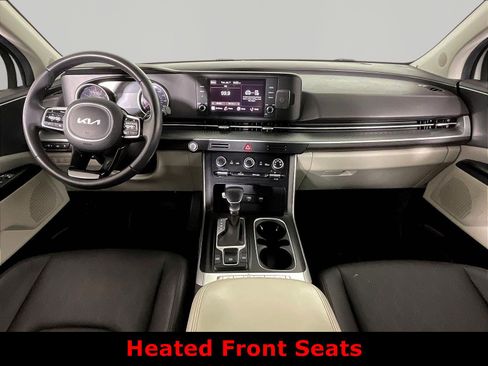 Used 2023 Kia Carnival LX FWD image 7