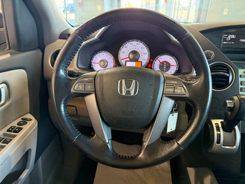 Used 2010 Honda Pilot EX-L image 17