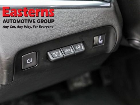 Used 2024 Buick Enclave Premium image 23