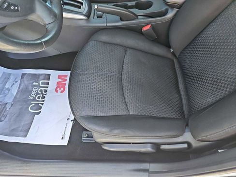 Used 2018 Nissan Sentra SR w/ SR Midnight Edition Package FWD image 10