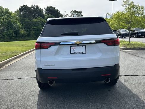 Used 2023 Chevrolet Traverse LS FWD image 8