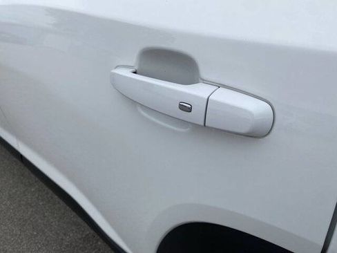 Used 2018 GMC Acadia SLT image 9