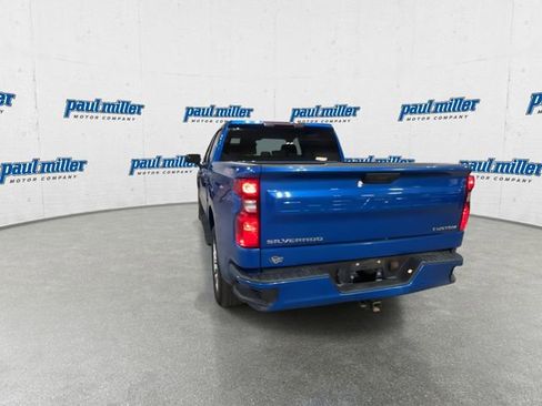 Used 2022 Chevrolet Silverado 1500 Custom image 9