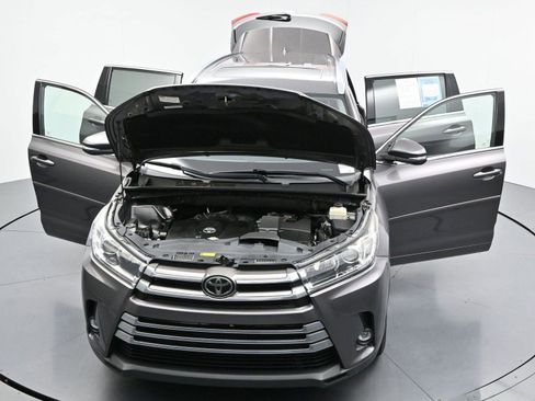 Used 2019 Toyota Highlander Limited AWD/4WD image 52
