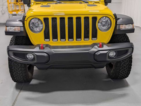 Used 2019 Jeep Wrangler Rubicon image 2