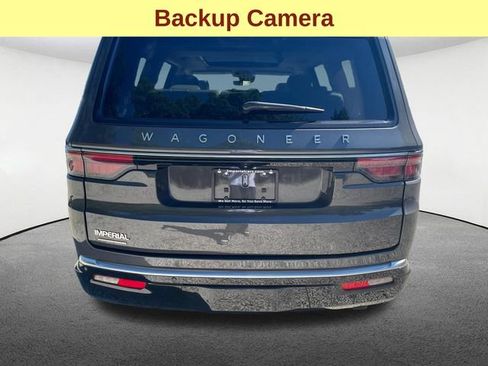 Used 2023 Jeep Wagoneer 4WD w/ Premium Group I image 11